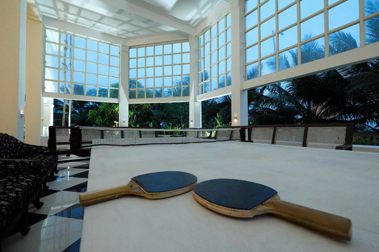 Chanakya Bnr Hotel Puri Exterior photo